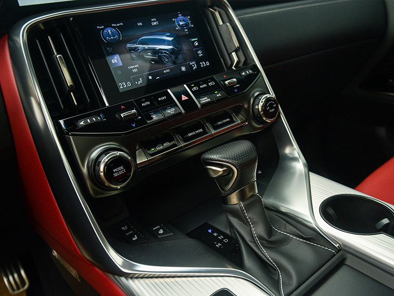 Lexus LX 600 F Sport