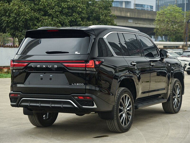 Lexus LX 600 F Sport